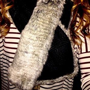 Stella & Dot Faux fur reversible scarf